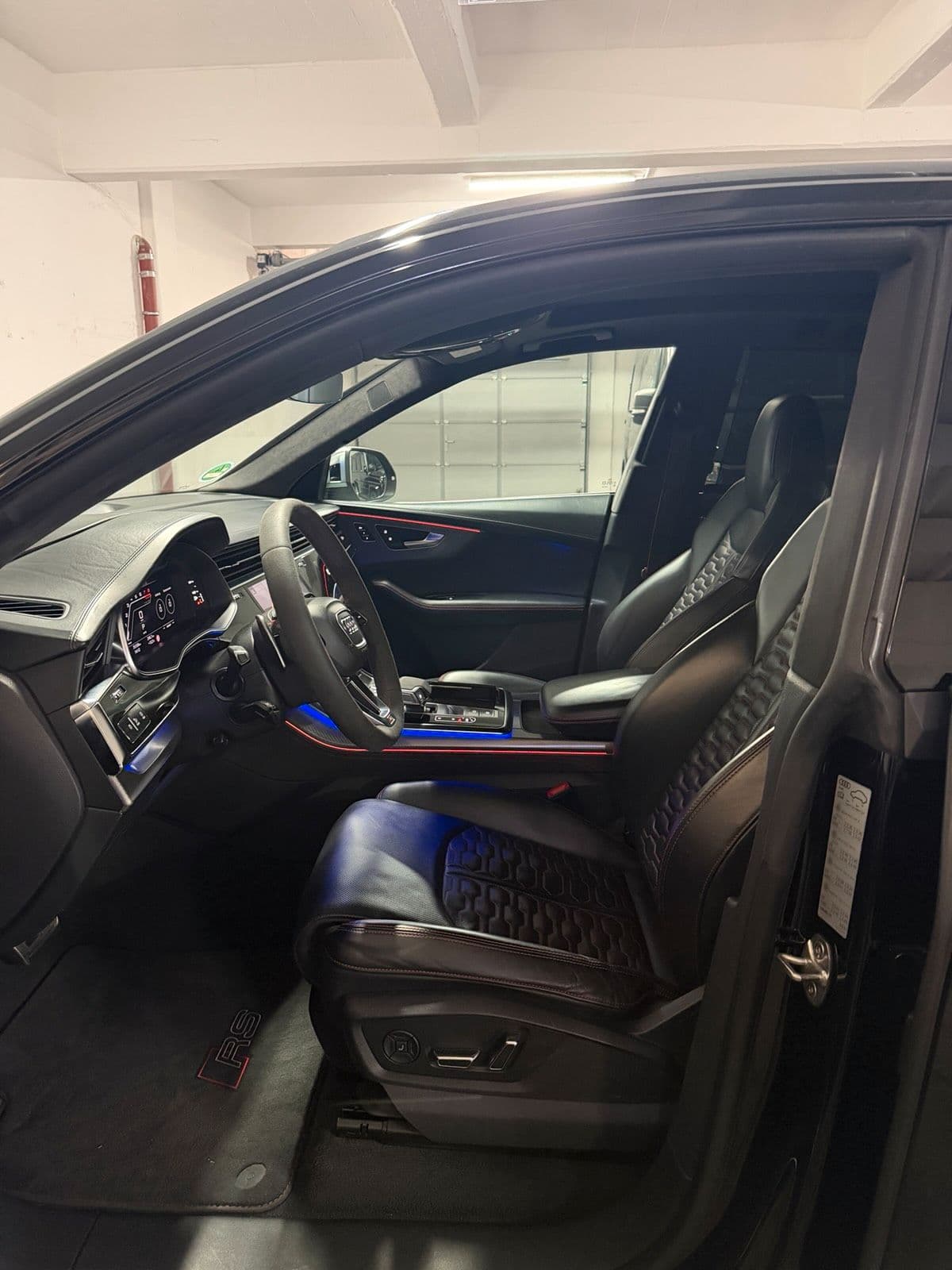 Audi RS Q8 quattro – Foto 6